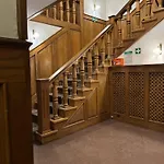 Familiar * Kobylka