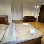 Familiar Hotel