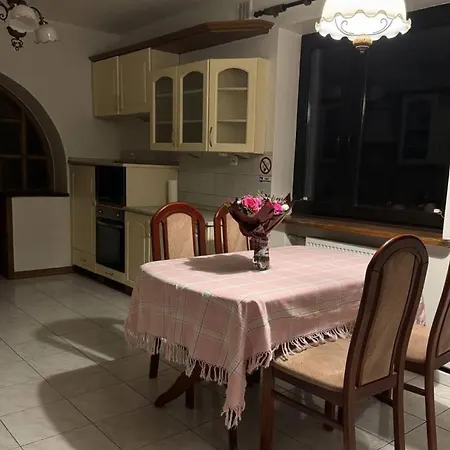 Familiar מלון