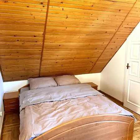 Szálloda Familiar *