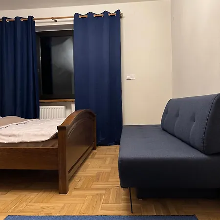 Familiar Kobylka